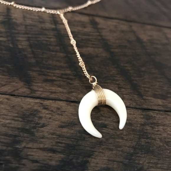 NWT Crescent Lariat Choker - Picture 2 of 5